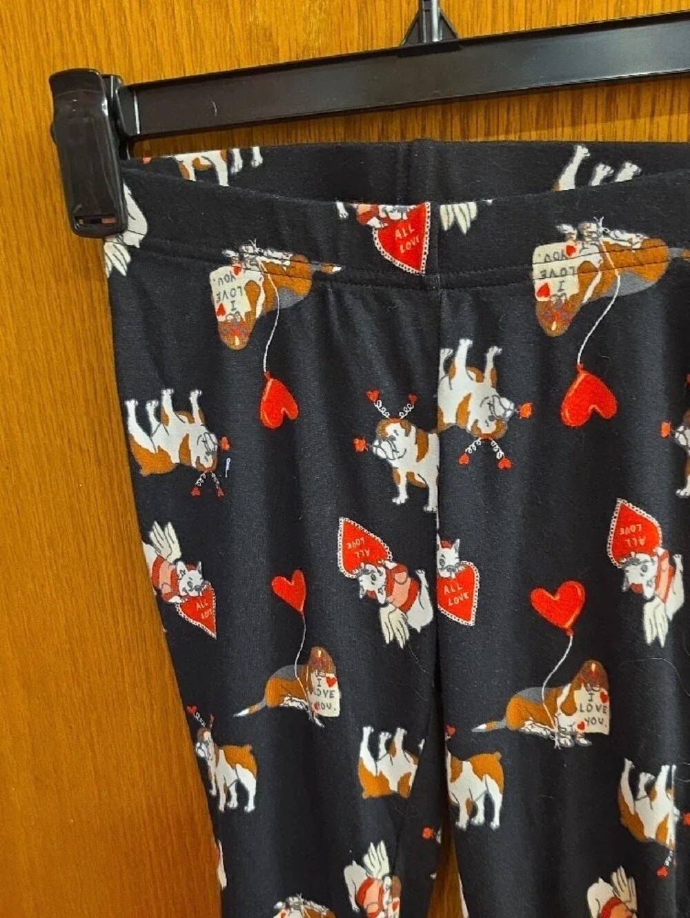 NEW NO TAGS Old Navy Black Leggings with Red & White Dog and Heart Print